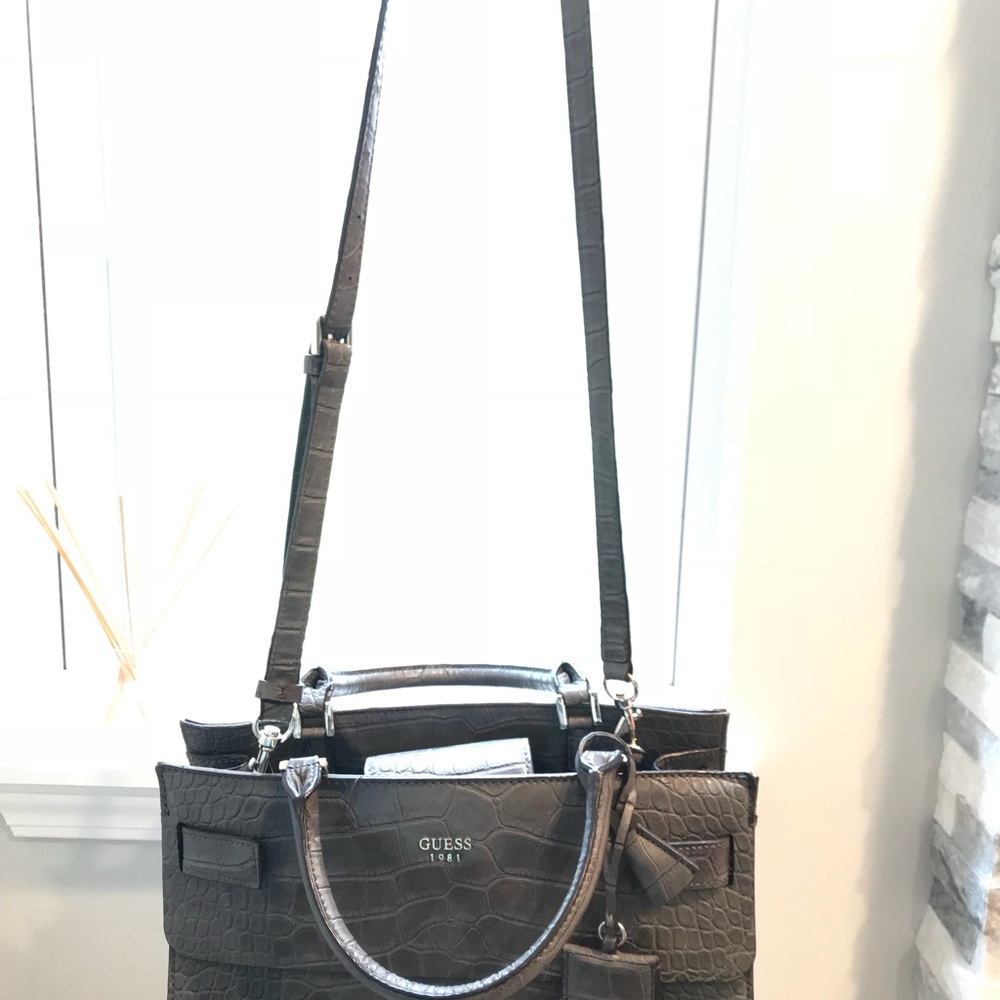 GUESS Satchel - Picture 8 of 8